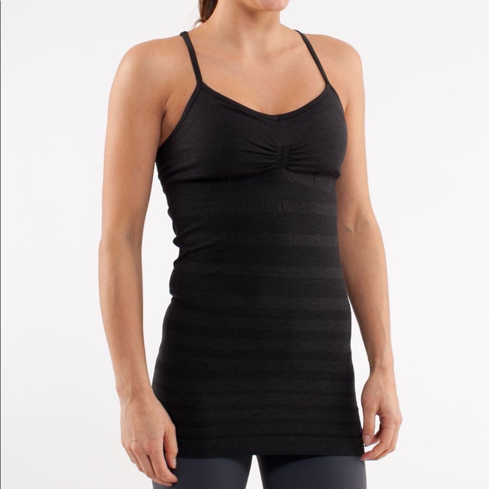 Lululemon Athletica Ebb and Flow Tank 〰️